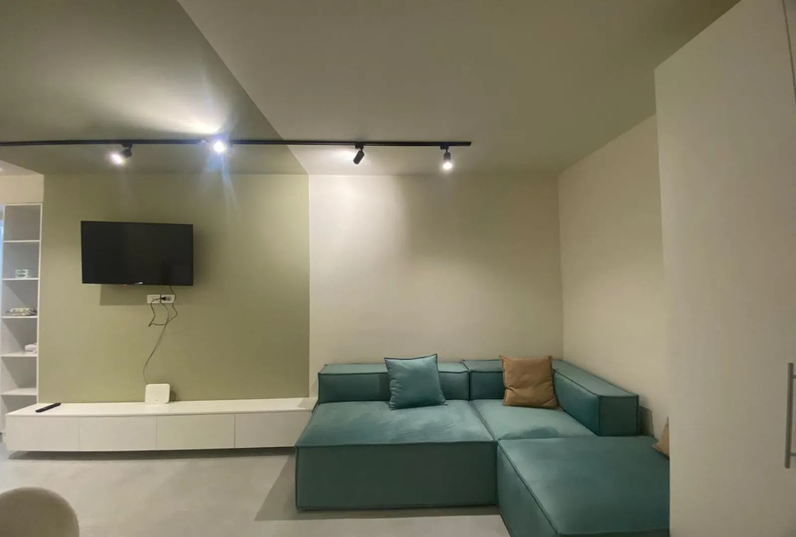 Mia Lake Apartament 티라나 0*,  알바니아
